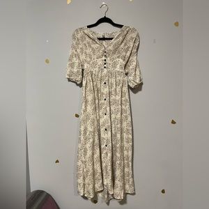 Flowy long dress in women’s size small